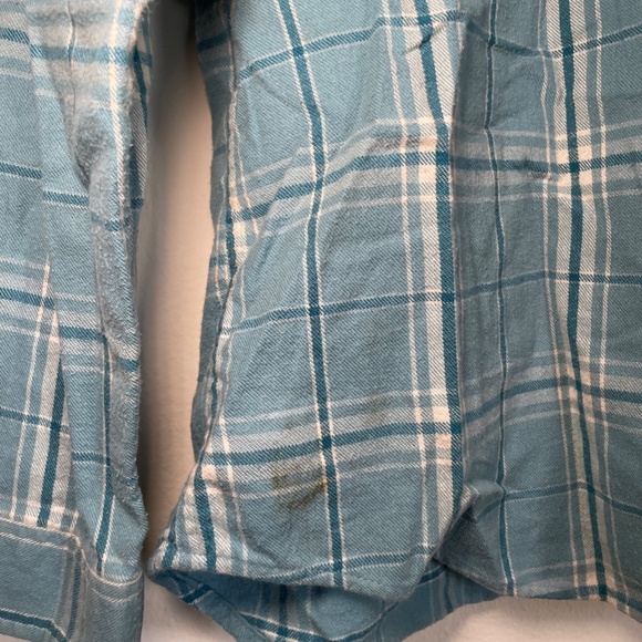 L.L. Bean Women's Plaid Button Down Shirt Blue MD - Picture 2 of 4